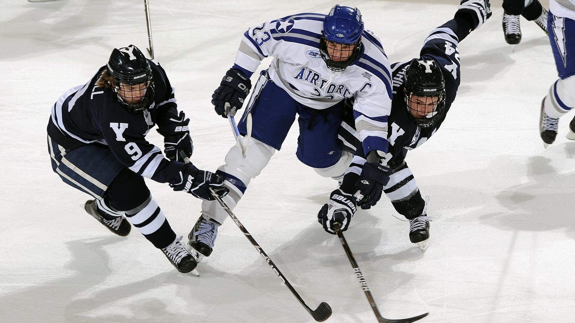 浓眉攻防两端统治,尼克斯与火箭的战术博弈中隐藏着联盟的未来密码