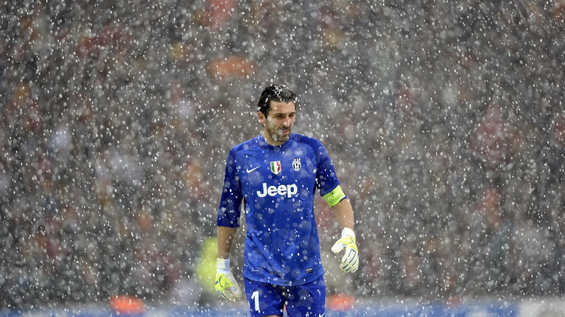 黄喜灿，当东方闪电劈开欧洲红魔，世界杯迎来亚洲风暴