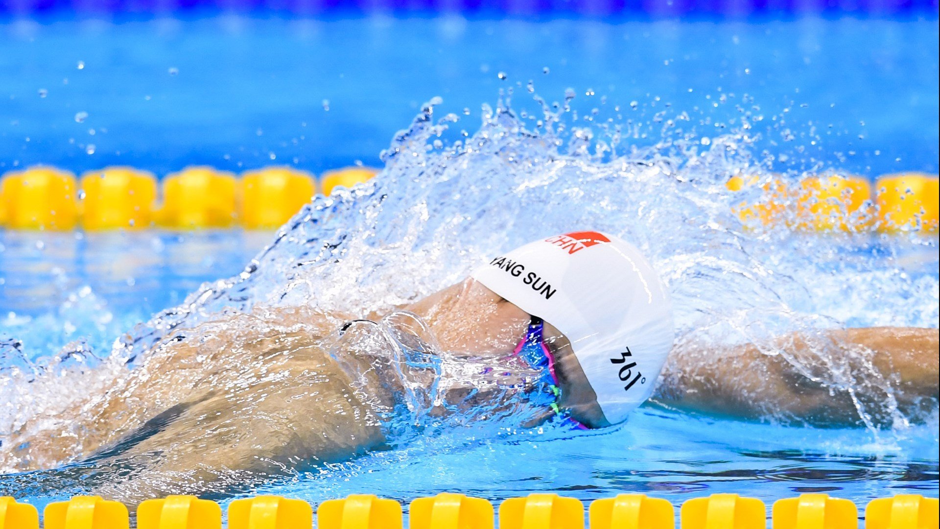 开云体育入口-阿拉巴统治全场，卡塔尔强行终结阿尔及利亚，一场被操纵的足球与地缘政治博弈